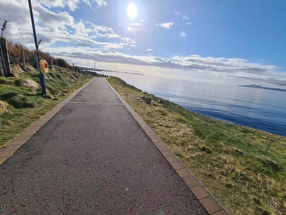 Bundoran Seaside Stays House - Wifi, Large Spacious Home Exterior foto